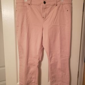Maurices 20W pale pink skinny jeans